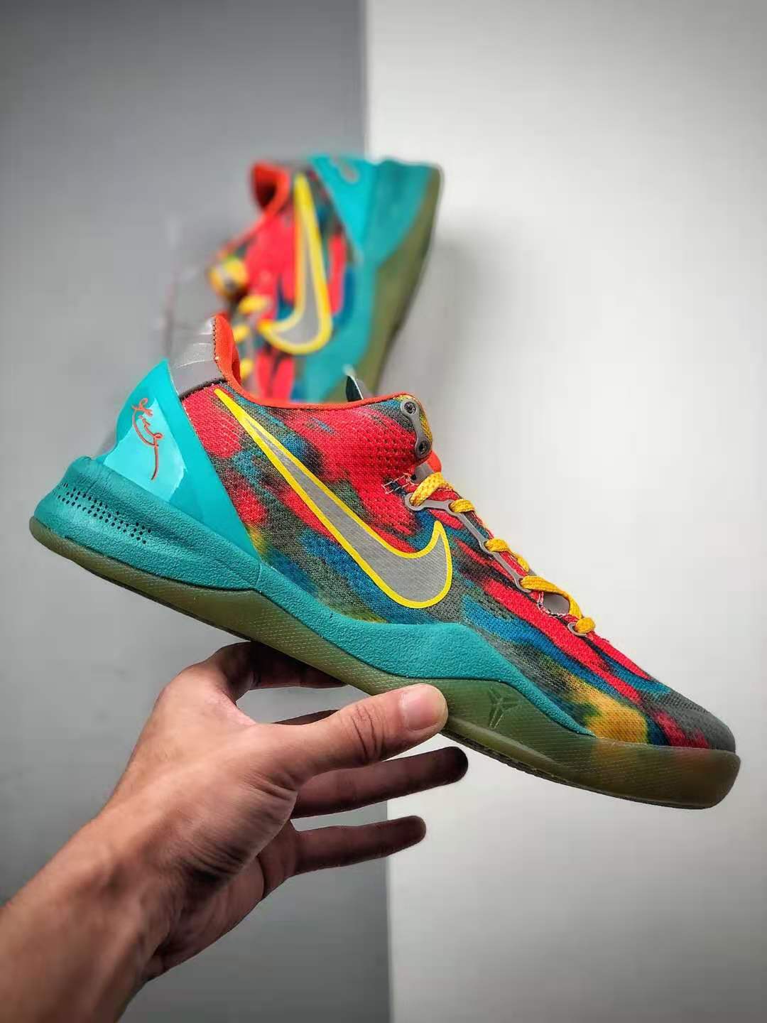 Nike Zoom Kobe 8 System GC Venice Beach Orange Blue Multi-Color 555286-002 - Stylish and Versatile Basketball Shoe