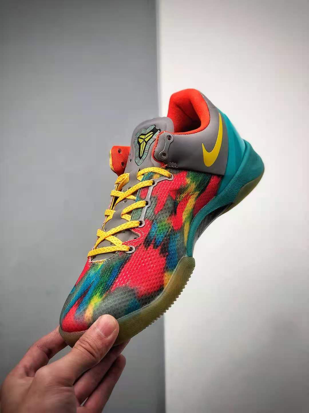 Nike Zoom Kobe 8 System GC Venice Beach Orange Blue Multi-Color 555286-002 - Stylish and Versatile Basketball Shoe