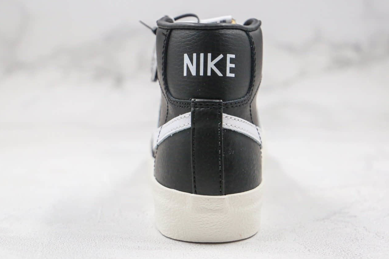 Nike Blazer Mid '77 Vintage 'Black Sail' BQ6806-002 - Classic Style in Sleek Black & Sail